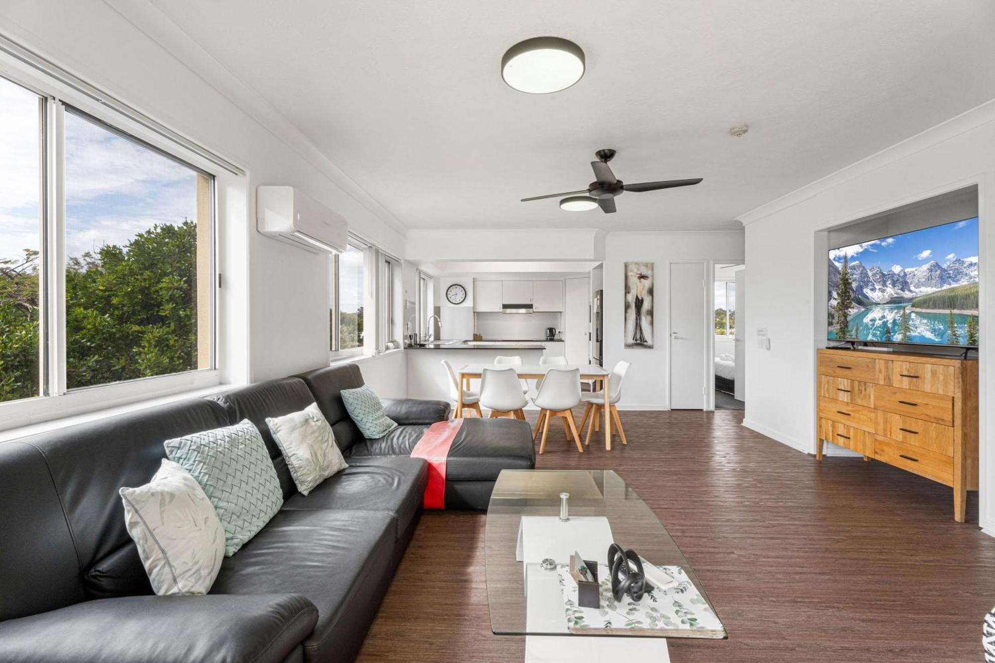 Charlton On The Esplanade Aparthotel Hervey Bay Exterior foto
