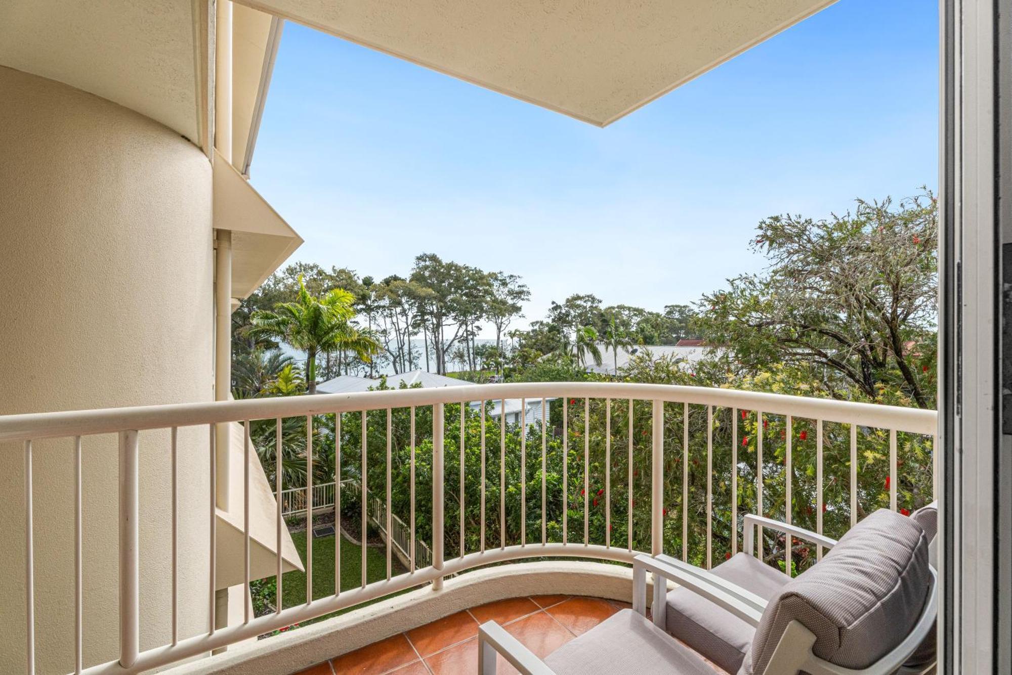 Charlton On The Esplanade Aparthotel Hervey Bay Exterior foto