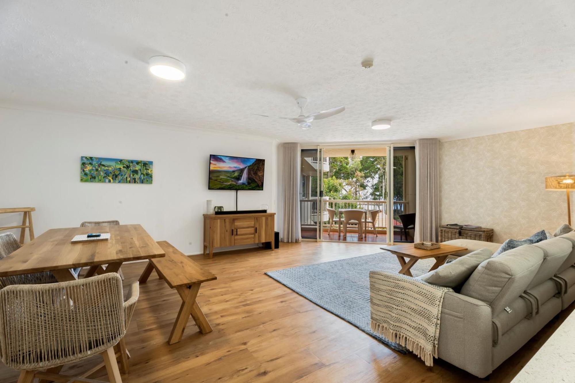 Charlton On The Esplanade Aparthotel Hervey Bay Exterior foto