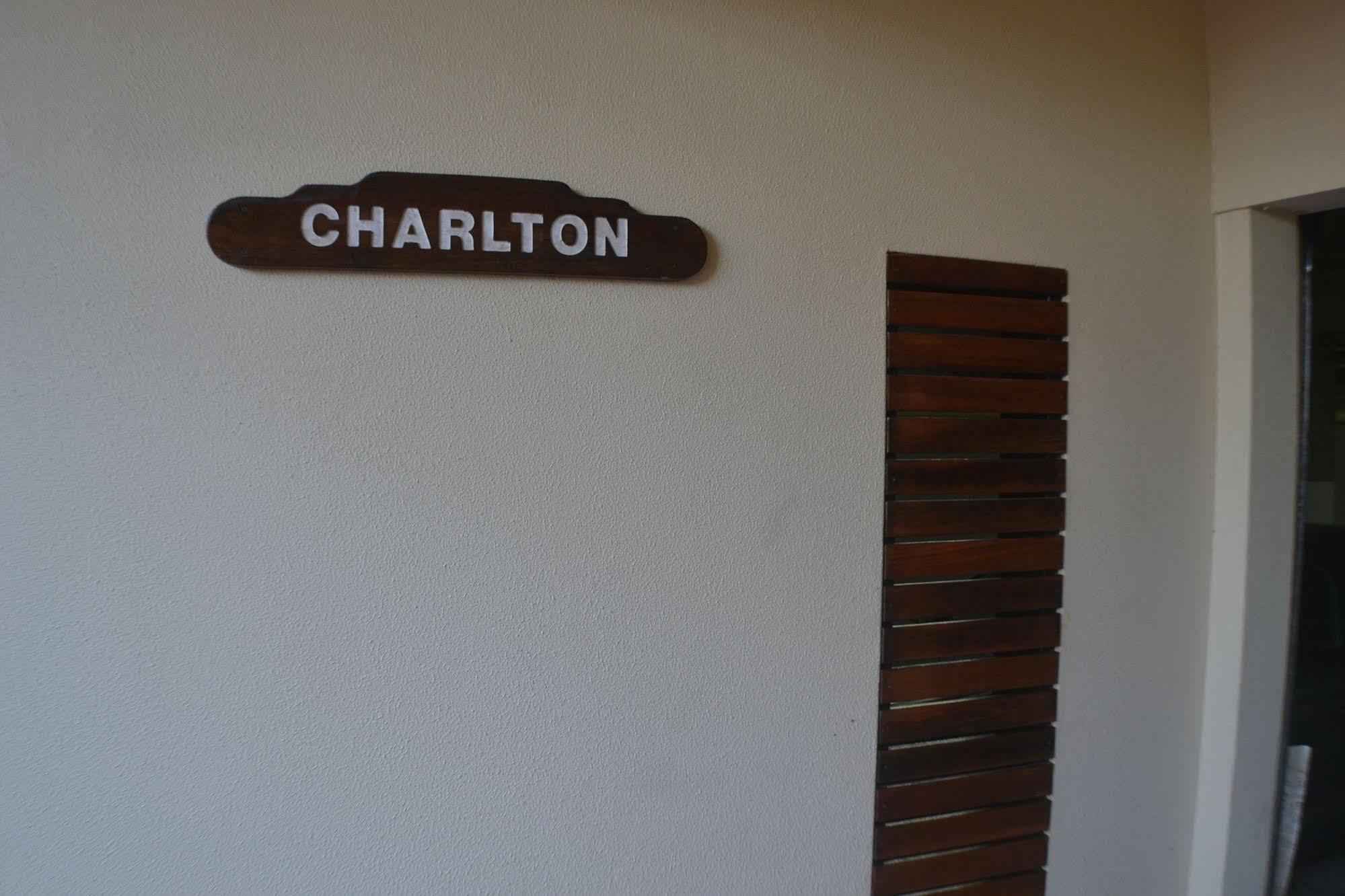 Charlton On The Esplanade Aparthotel Hervey Bay Exterior foto